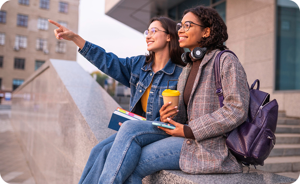 Estudiantes de intercambio en una ciudad universitaria